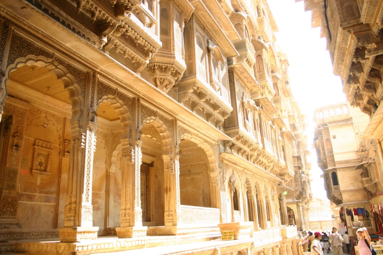 INDE024.jpg