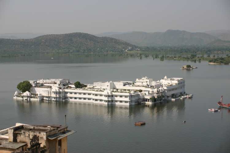 INDE051.jpg